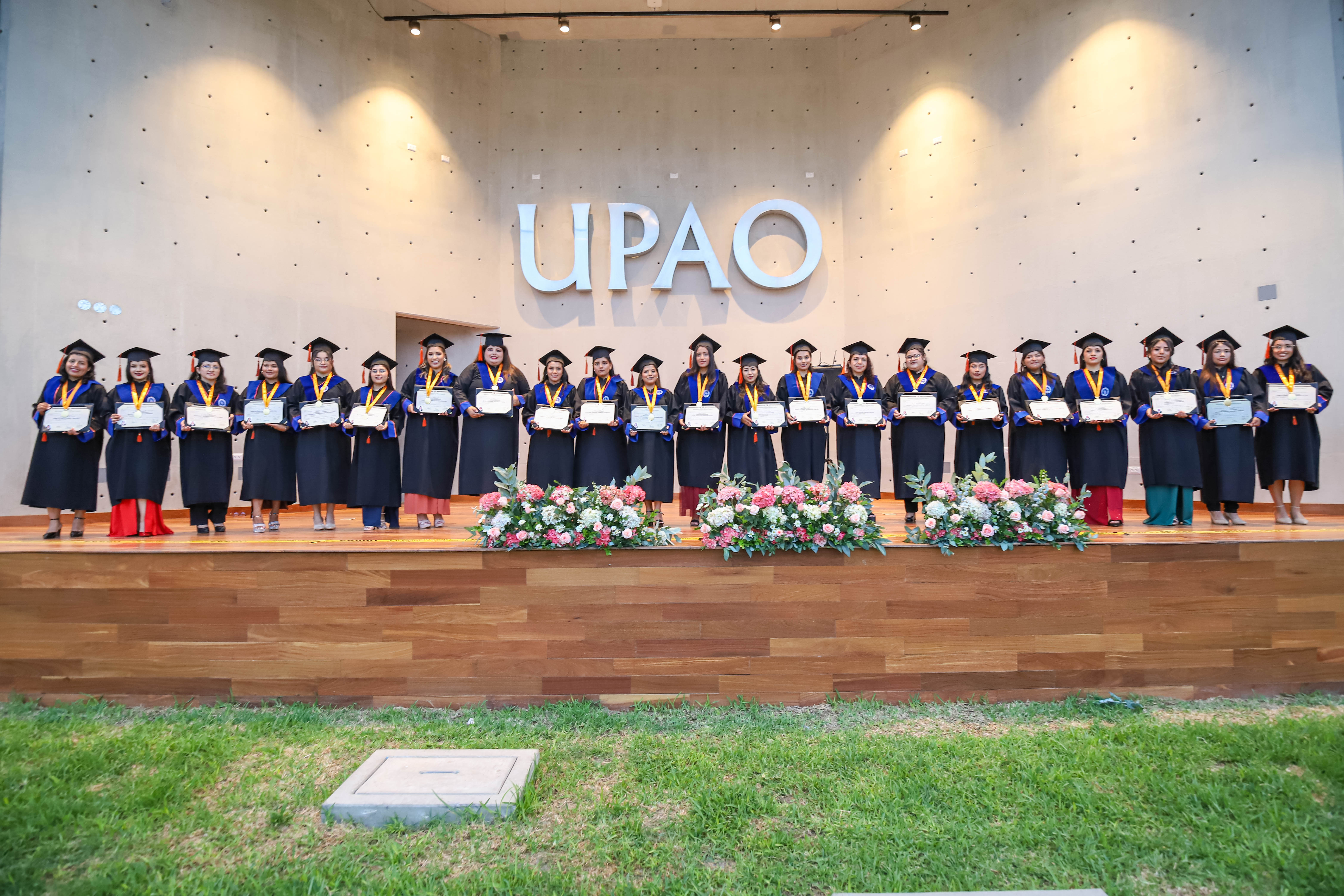 CEREMONIA DE GRADUACIÓN DE EDUCACIÓN