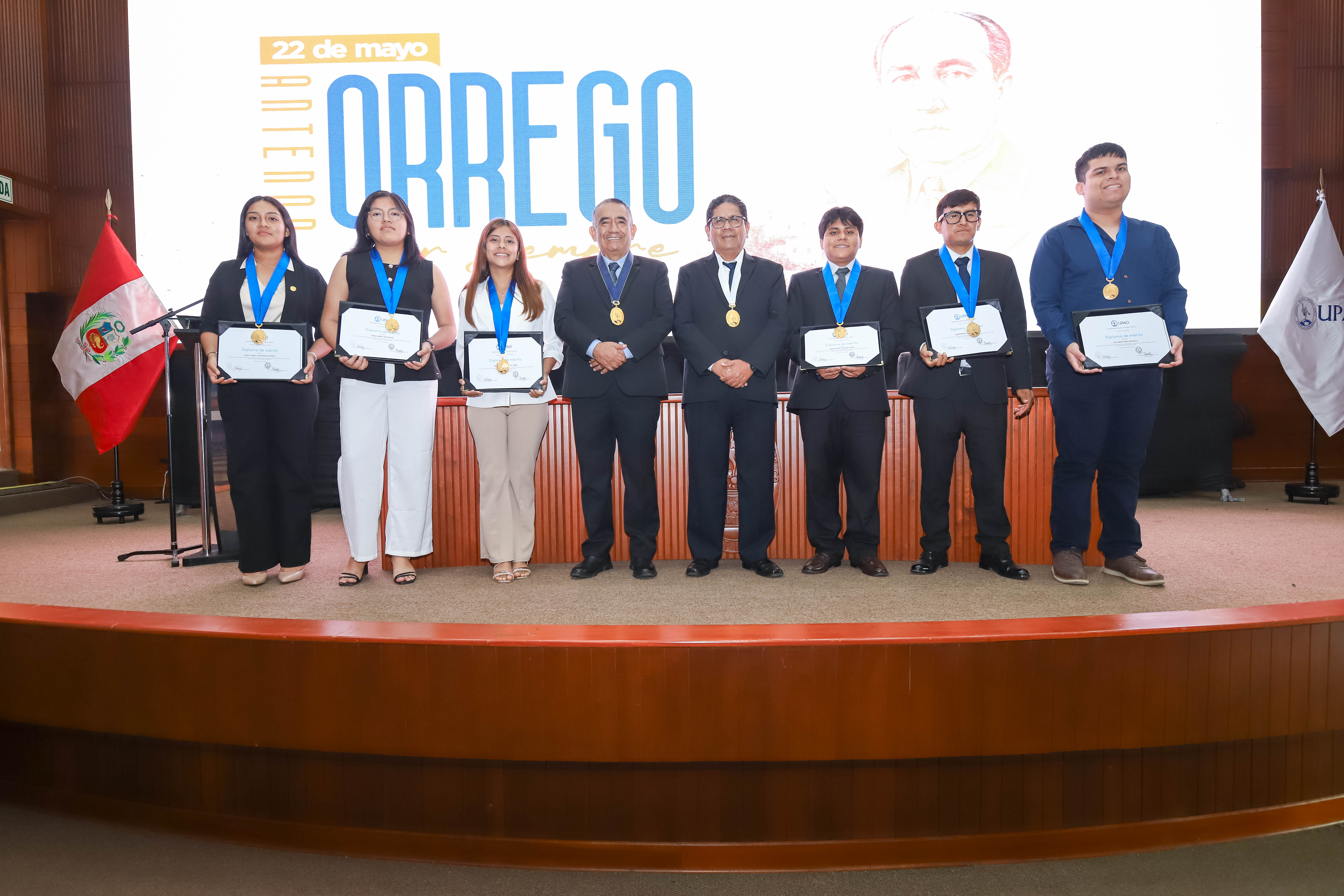 NATALICIO DE ANTENOR ORREGO
